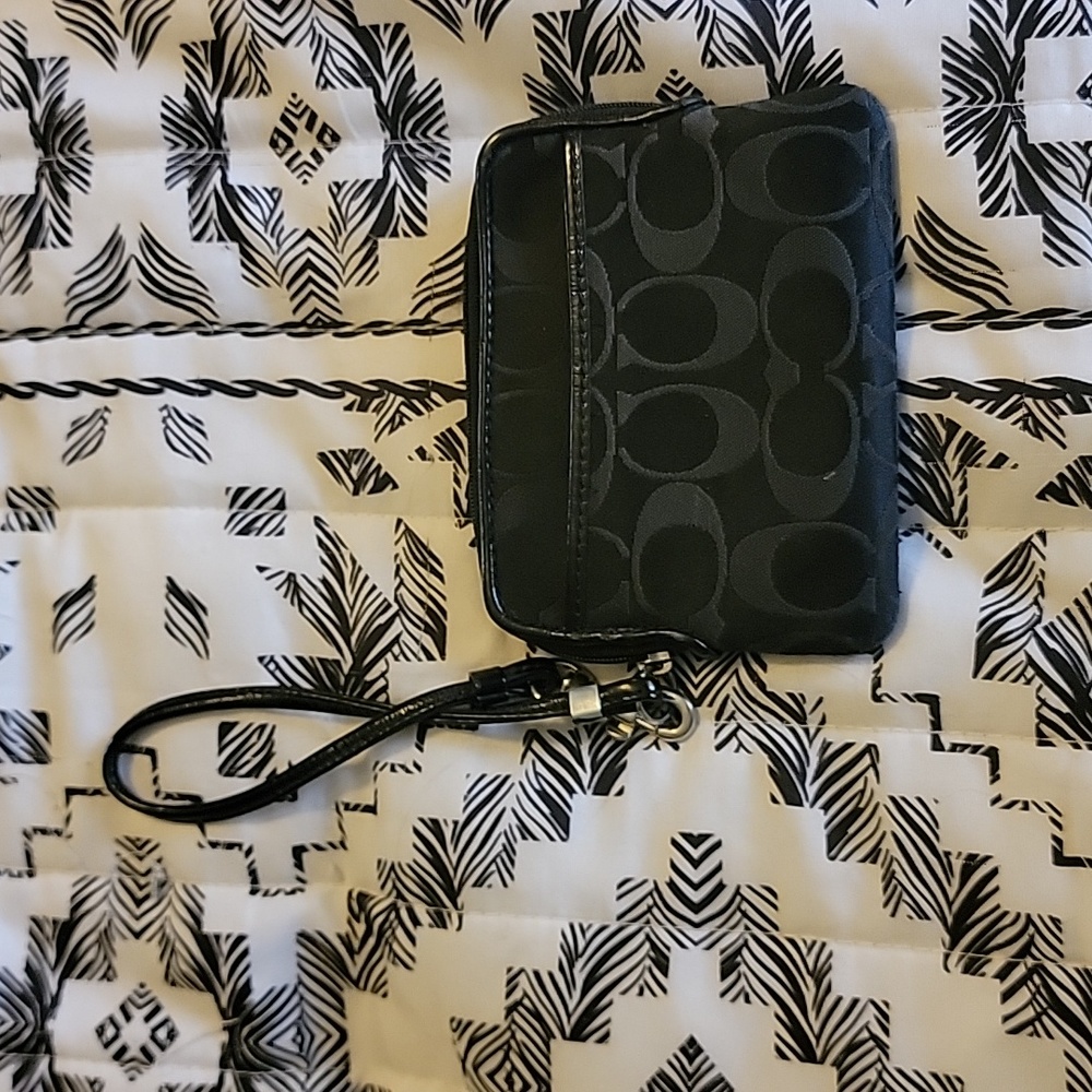 Blk Coach Wristlet